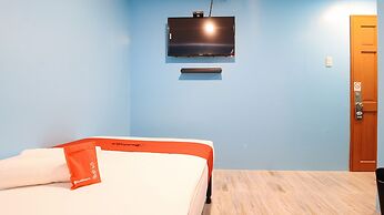 RedDoorz @ Hotel Rosemarie