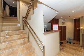 RedDoorz @ Hotel Rosemarie