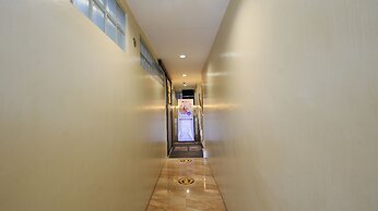 RedDoorz @ Hotel Rosemarie