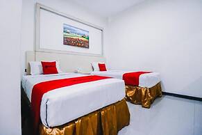 RedDoorz Plus near Sultan Hasanuddin Airport