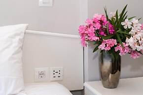 Rooms 48 by Zante Plaza