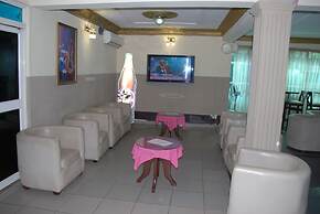 GQ International Hotel