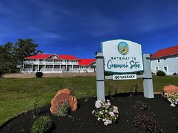 Gateway to Greenwich Suites