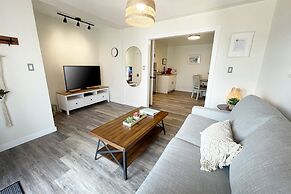 Gateway to Greenwich Suites