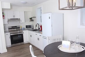 Gateway to Greenwich Suites