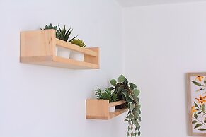 Gateway to Greenwich Suites