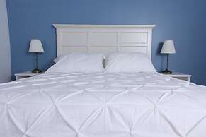 Gateway to Greenwich Suites