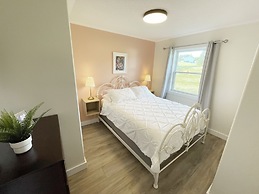 Gateway to Greenwich Suites