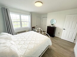 Gateway to Greenwich Suites