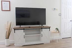 Gateway to Greenwich Suites