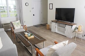 Gateway to Greenwich Suites