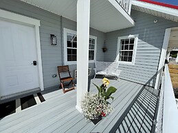 Gateway to Greenwich Suites