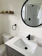 Gateway to Greenwich Suites