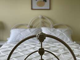 Gateway to Greenwich Suites