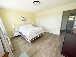 Gateway to Greenwich Suites