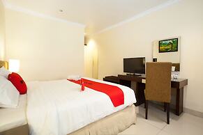 RedDoorz Premium @ Raya Nginden