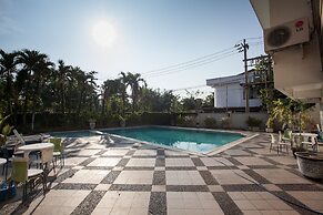 RedDoorz Premium @ Raya Nginden