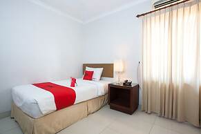 RedDoorz Premium @ Raya Nginden