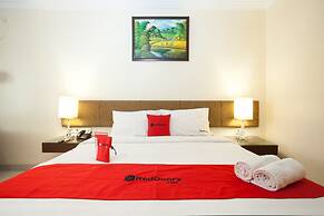 RedDoorz Premium @ Raya Nginden