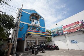 RedDoorz Plus near Galaxy Mall