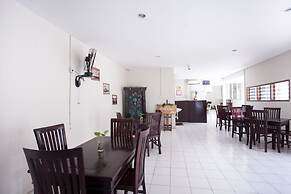 RedDoorz Plus near Galaxy Mall