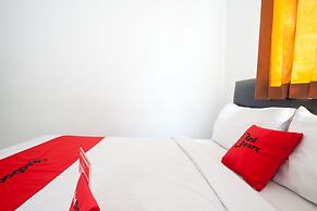 RedDoorz Plus near Galaxy Mall