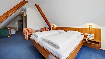 Hotel Bauer Großbettlingen