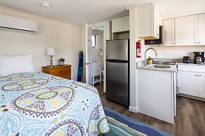 Truro Beach Cottages