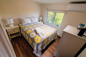 Truro Beach Cottages