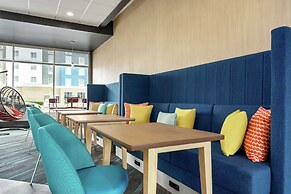 Tru by Hilton Florence I-95