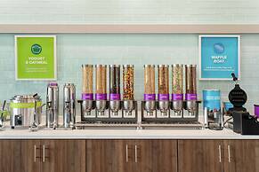 Tru by Hilton Florence I-95