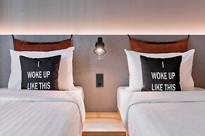 Moxy Frankfurt City Center