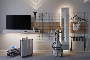 Moxy Frankfurt City Center