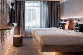 Moxy Frankfurt City Center