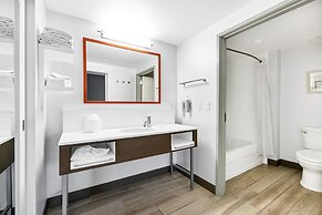 Hampton Inn & Suites Logan