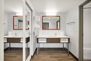 Hampton Inn & Suites Logan