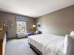 Hampton Inn & Suites Logan