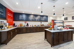 Hampton Inn & Suites Logan