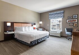 Hampton Inn & Suites Logan