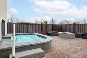 Hampton Inn & Suites Logan