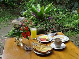 Cabañas Armonía y Jardín de Orquideas