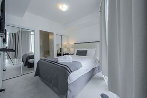 Altitude Suites Bay Street by Teristo Group