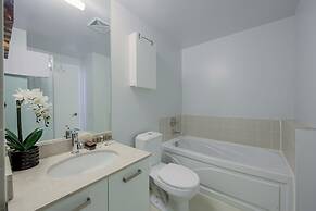 Altitude Suites Bay Street by Teristo Group