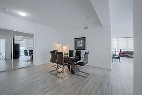 Altitude Suites Bay Street by Teristo Group