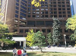 Altitude Suites Bay Street by Teristo Group