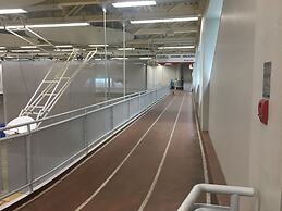 Altitude Suites Bay Street by Teristo Group