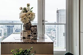 Altitude Suites Bay Street by Teristo Group