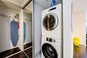 Altitude Suites Bay Street by Teristo Group