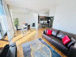 Altitude Suites Bay Street by Teristo Group