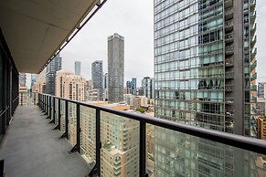 Altitude Suites Bay Street by Teristo Group